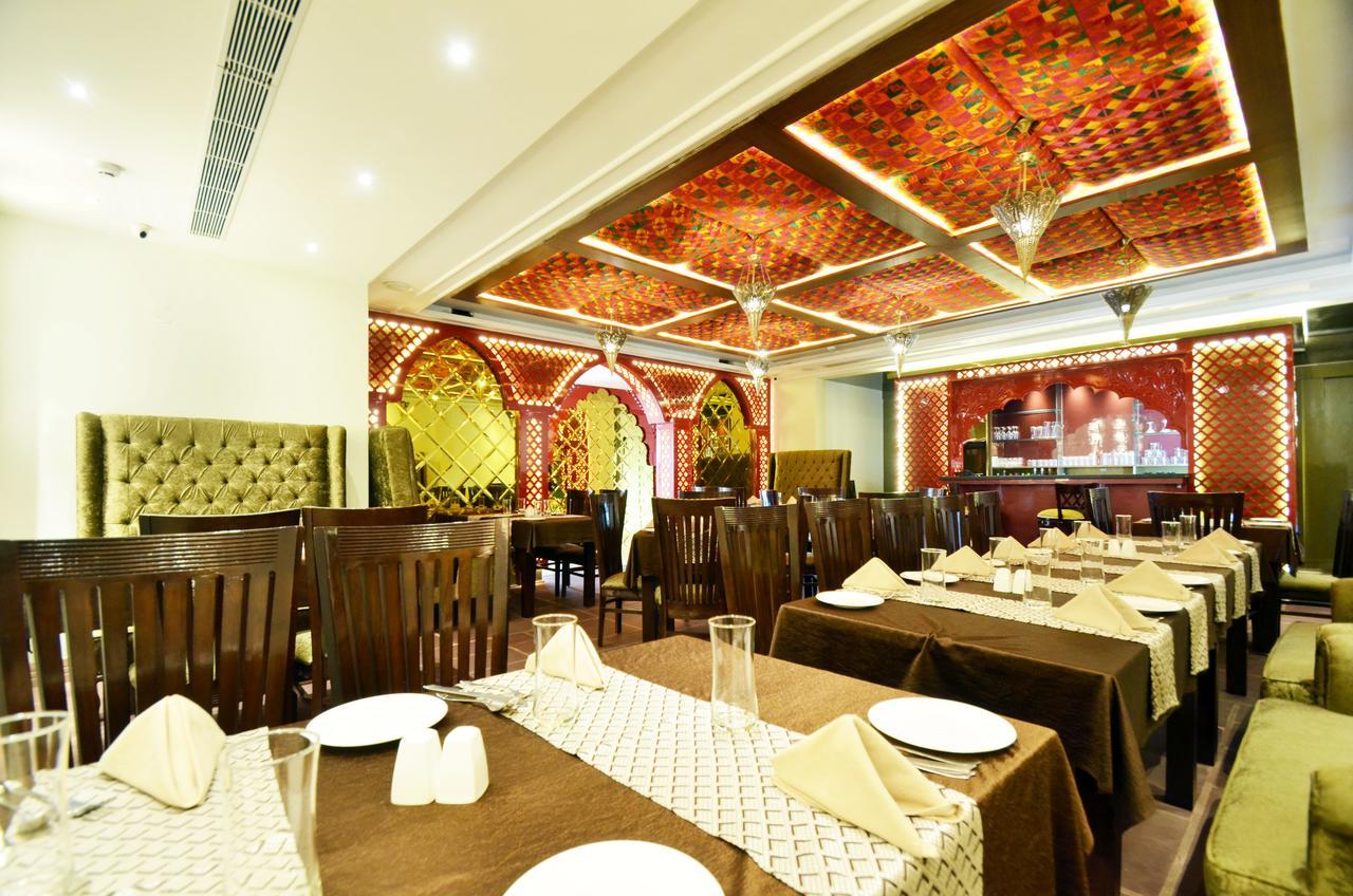 Hotel Riyasat Ludhiana Zewnętrze zdjęcie